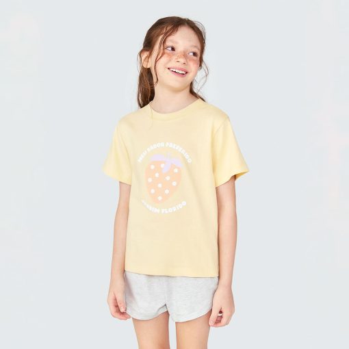 Pijama Manga Curta e Shorts Morango Hering - Feminino
